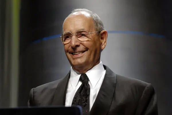 rich devos, comunism, capitalism, monopol, centralizare, centralizant