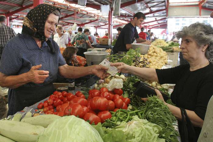 piata de legume si fructe, pietele sub asediu, ninel ganea