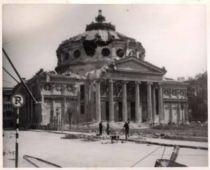 bombardamentul asupra bucurestiului, ateneul roman bombardat